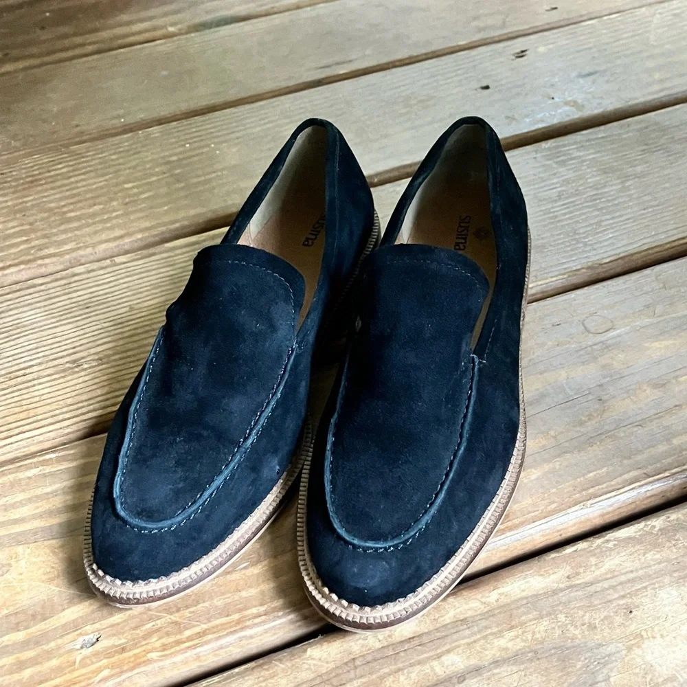 Susina Shoes Womens 9 M Black Suede Loafers Kellen Almond Toe Slip On Preppy